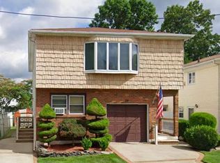31 Memphis Ave, Staten Island, NY 10312