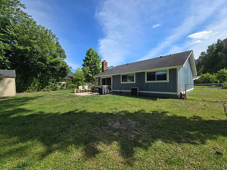 504 Dennis Rd — Photo 20