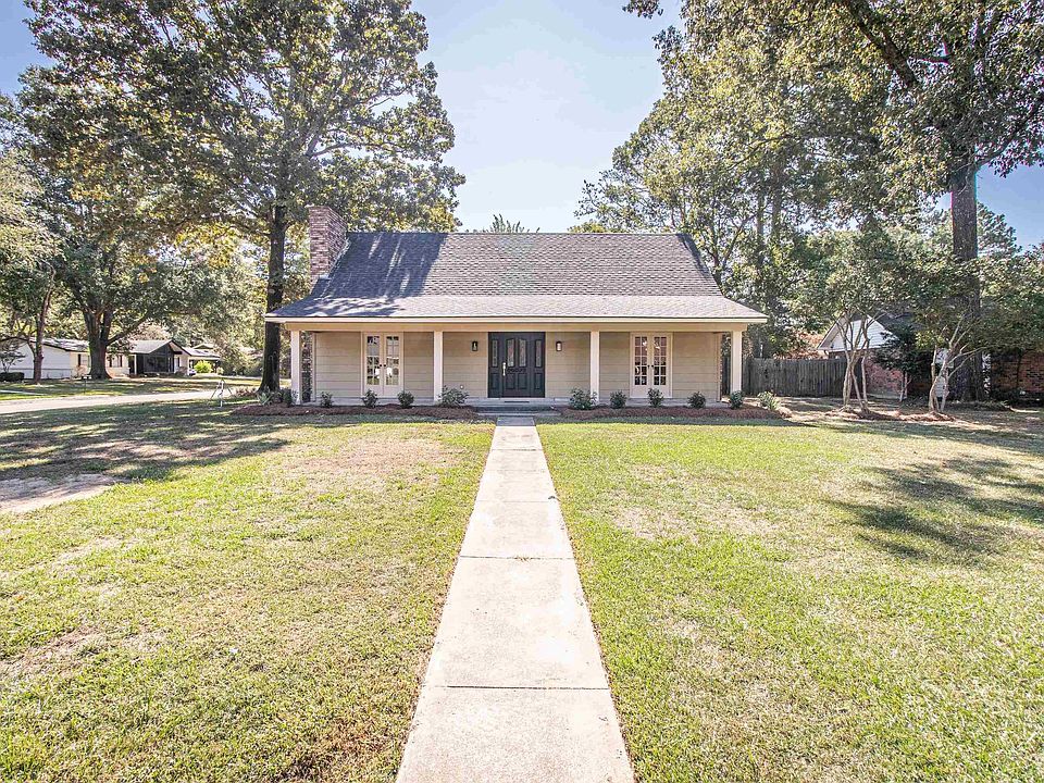 1st image of 110 Sparks Dr