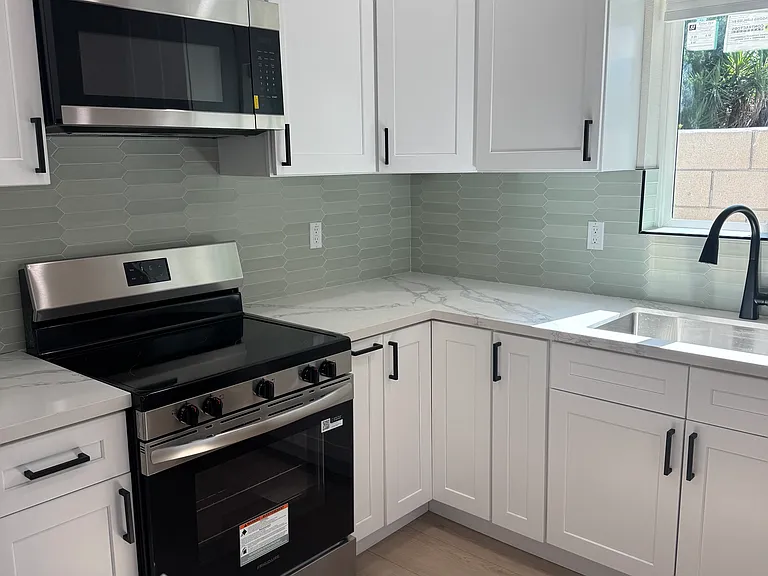 6210 Beck Ave — Photo 6