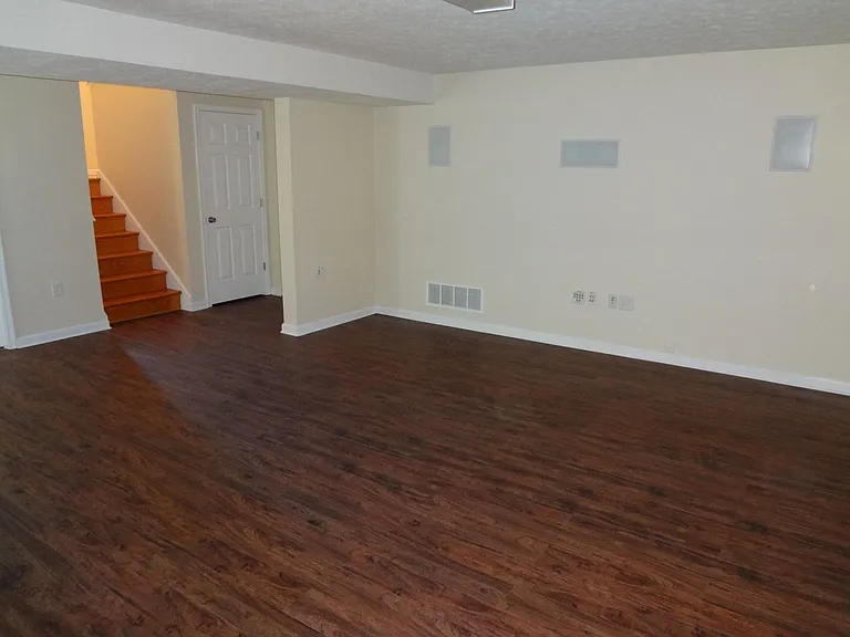 920 Confederacy Dr — Photo 10