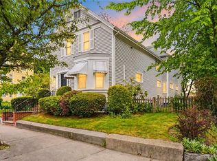 407 Smithfield Ave, Pawtucket, RI 02860