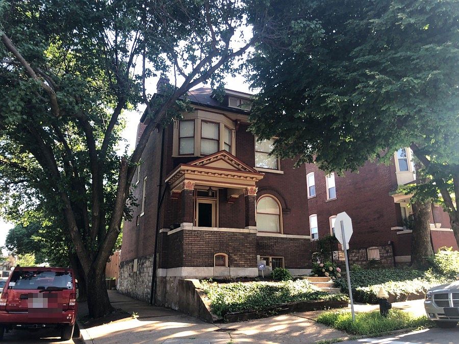 2nd image of 3681 McRee Ave