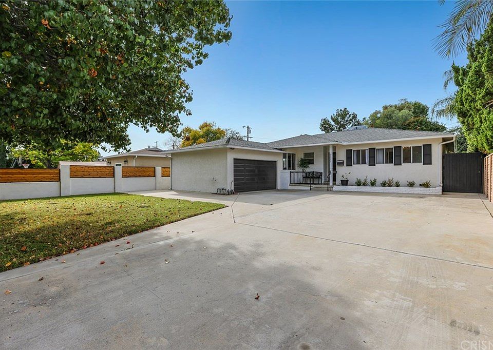 1st image of 7021 Lasaine Ave