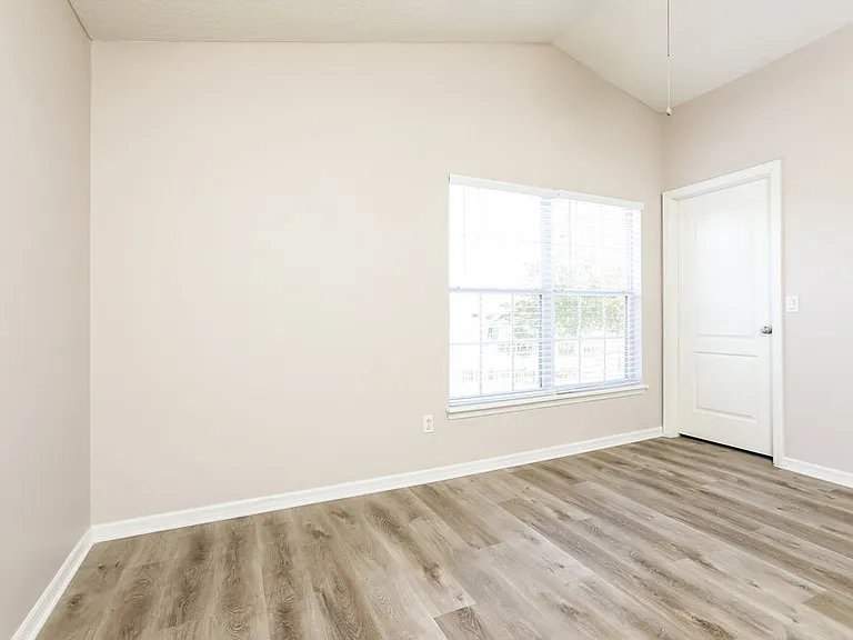 4408 Creeks Run Blvd — Photo 12