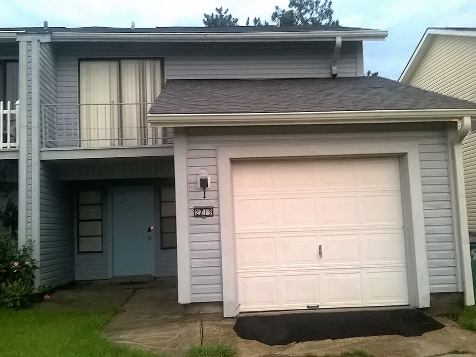 1st image of 2719 Mount Laurel Dr