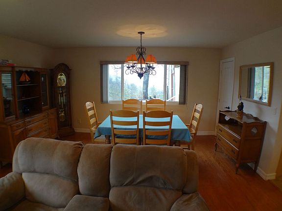 3rd image of 28625 McCall Park Rd