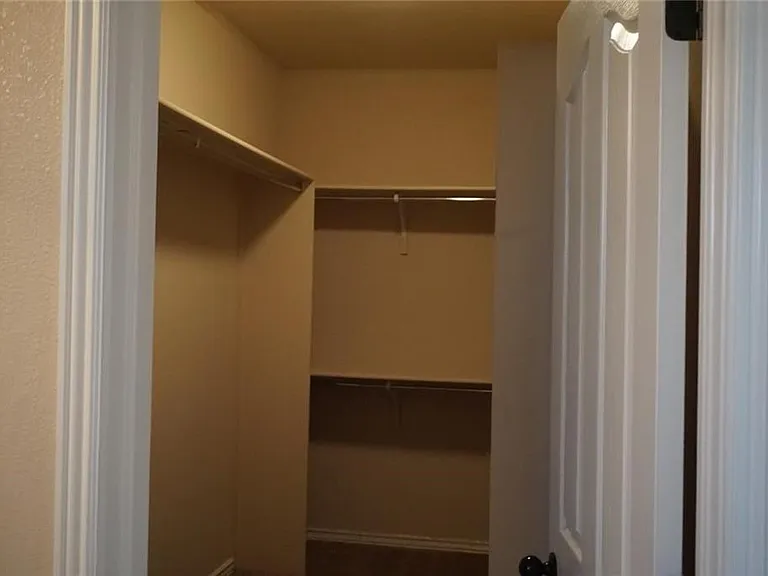 5828 Megan St — Photo 17