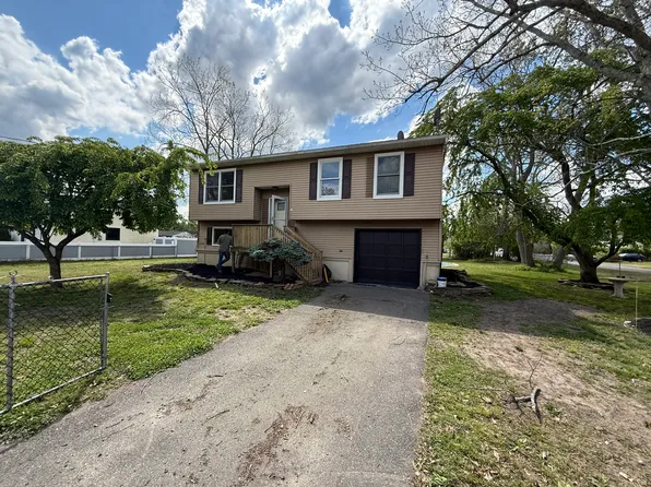 200 Algonquin Trl, Browns Mills, NJ 08015