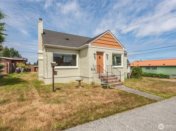 1316 S Laurel Street, Port Angeles, WA 98362