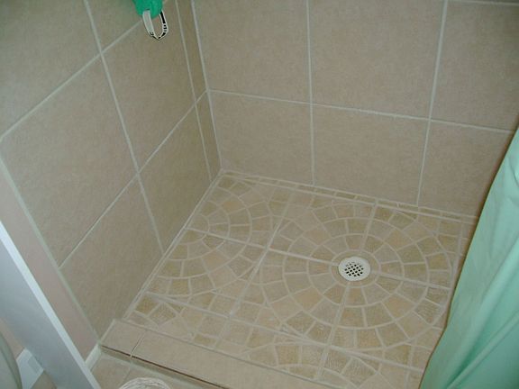 Beatiful tile work in shower