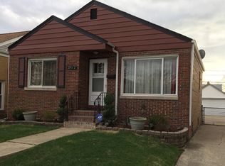 2412 Spruce St, River Grove, IL 60171