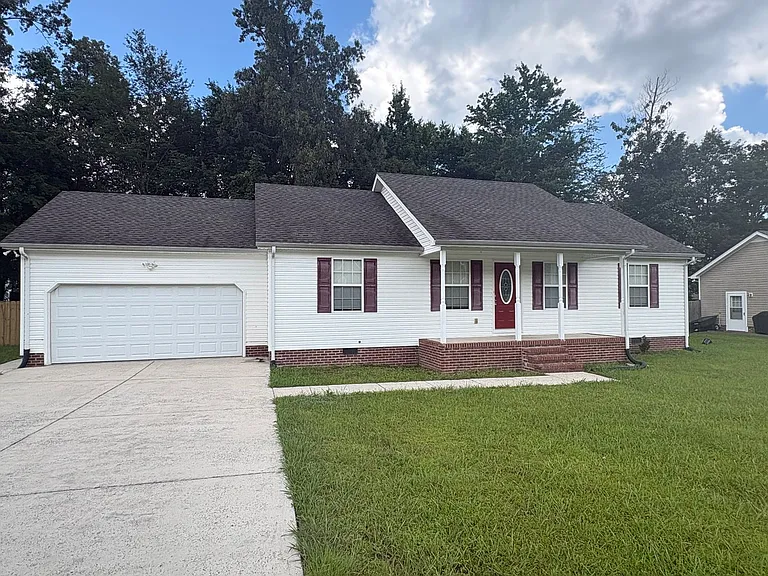 479 Indian Springs Cir — Photo 1