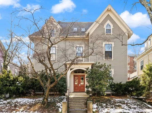 338 Harvard St APT 7, Cambridge, MA 02139