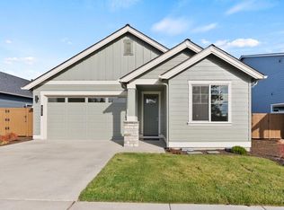 4737 SW Coyote Ave, Redmond, OR 97756