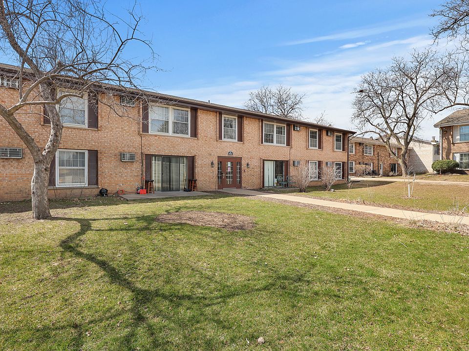 1st image of 950 Westbrooke Way