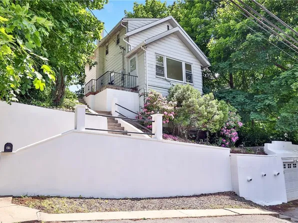 40 Howard Avenue, Valhalla, NY 10595