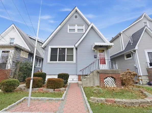 22 Sunset Trail #22, Bronx, NY 10465