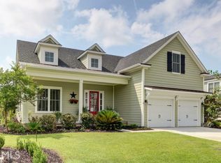 6 Hidden Lagoon Ct, Savannah, GA 31419