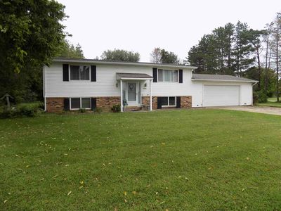 22081 County Road 4, Elkhart, IN, 46514