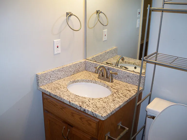 1224 Lenny Ln — Photo 4