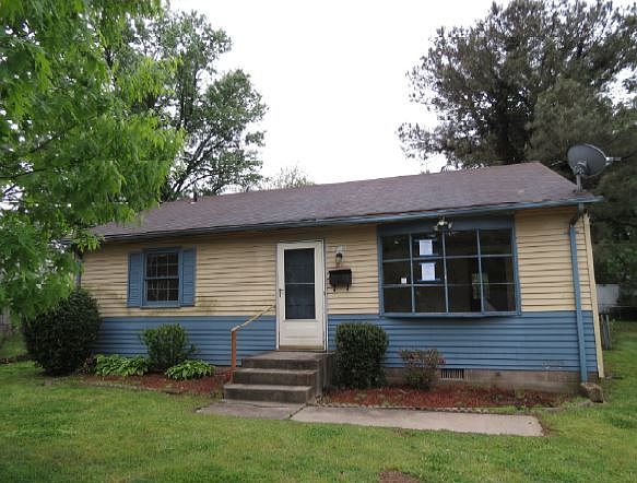 1st image of 215 N Ivy Ave
