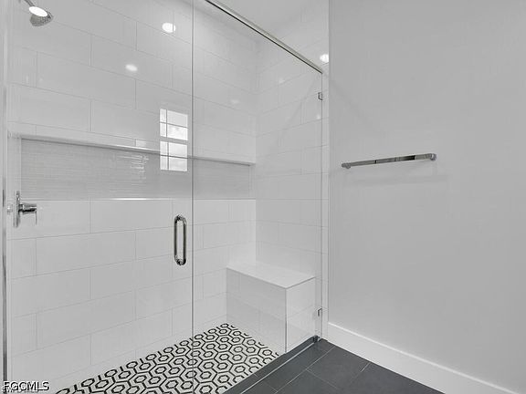 3rd image of 4550 29th St SW