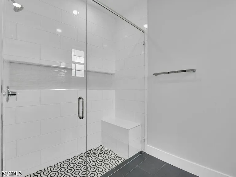 4550 29th St SW — Photo 3