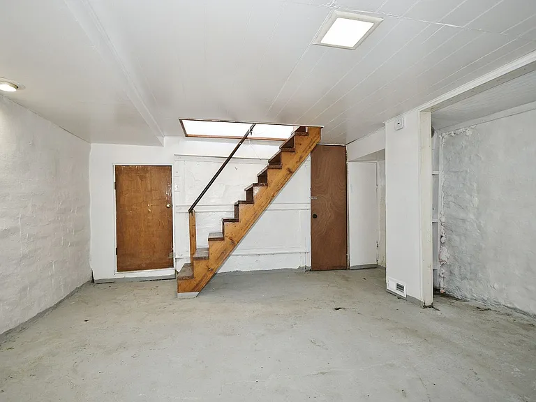 991 Leon Rd — Photo 19