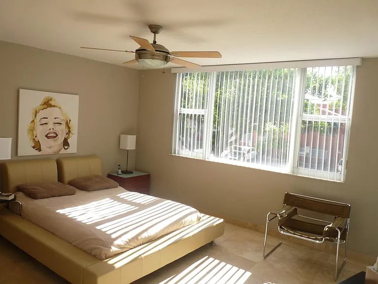 112 N Birch Rd #202 — Photo 5