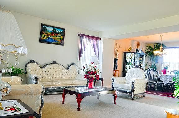 2nd image of 21144 S Meadowview Ln