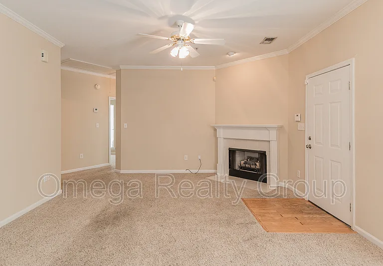 570 Treymoor Lake Cir — Photo 5
