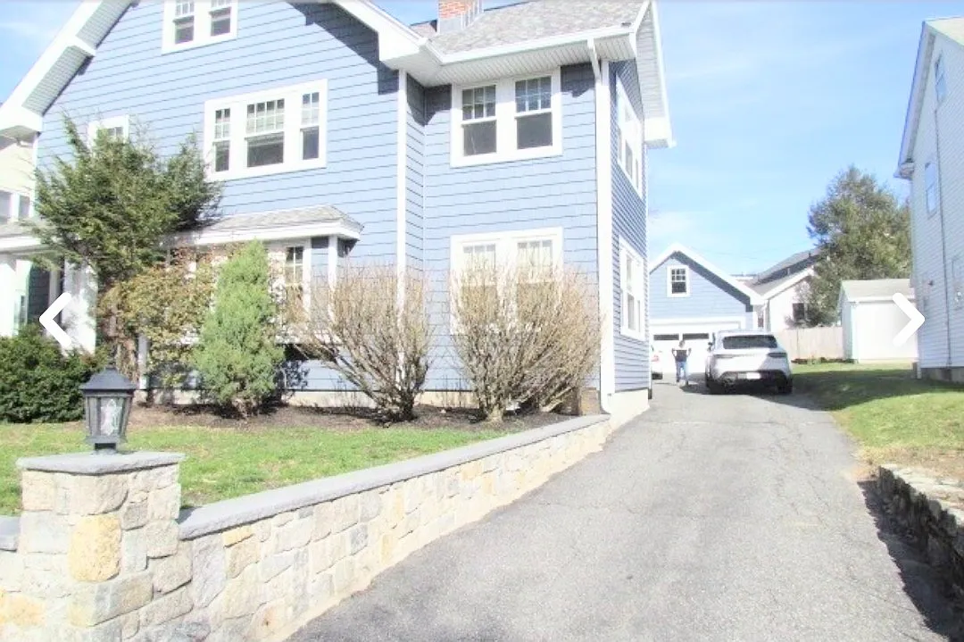 2 bed, 1298 sqft, $3,250 — Photo 2