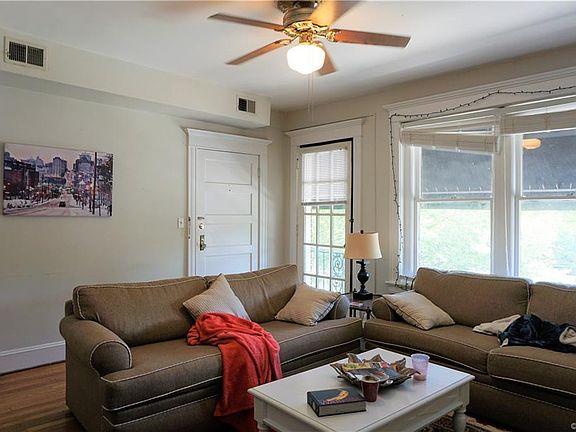 4th image of 20 N Boulevard #2