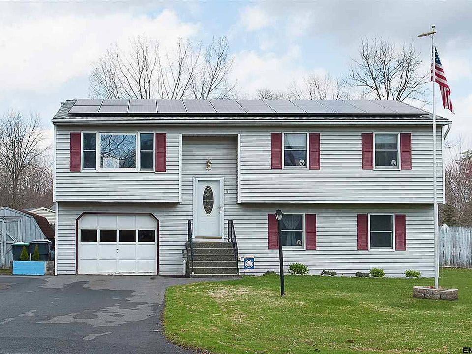 1st image of 11 Chesterwood Ct