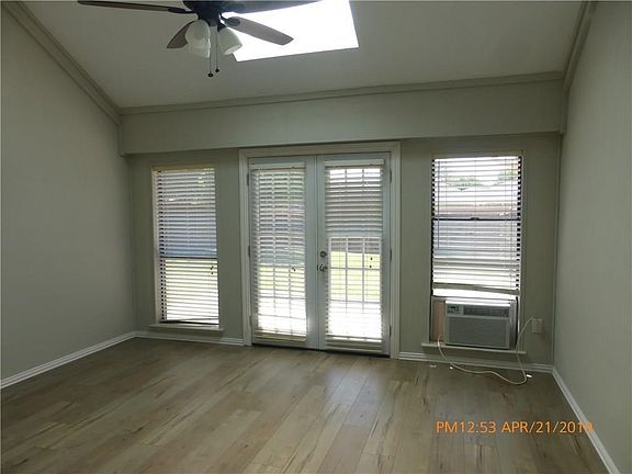5th image of 4112 Hideaway Ln