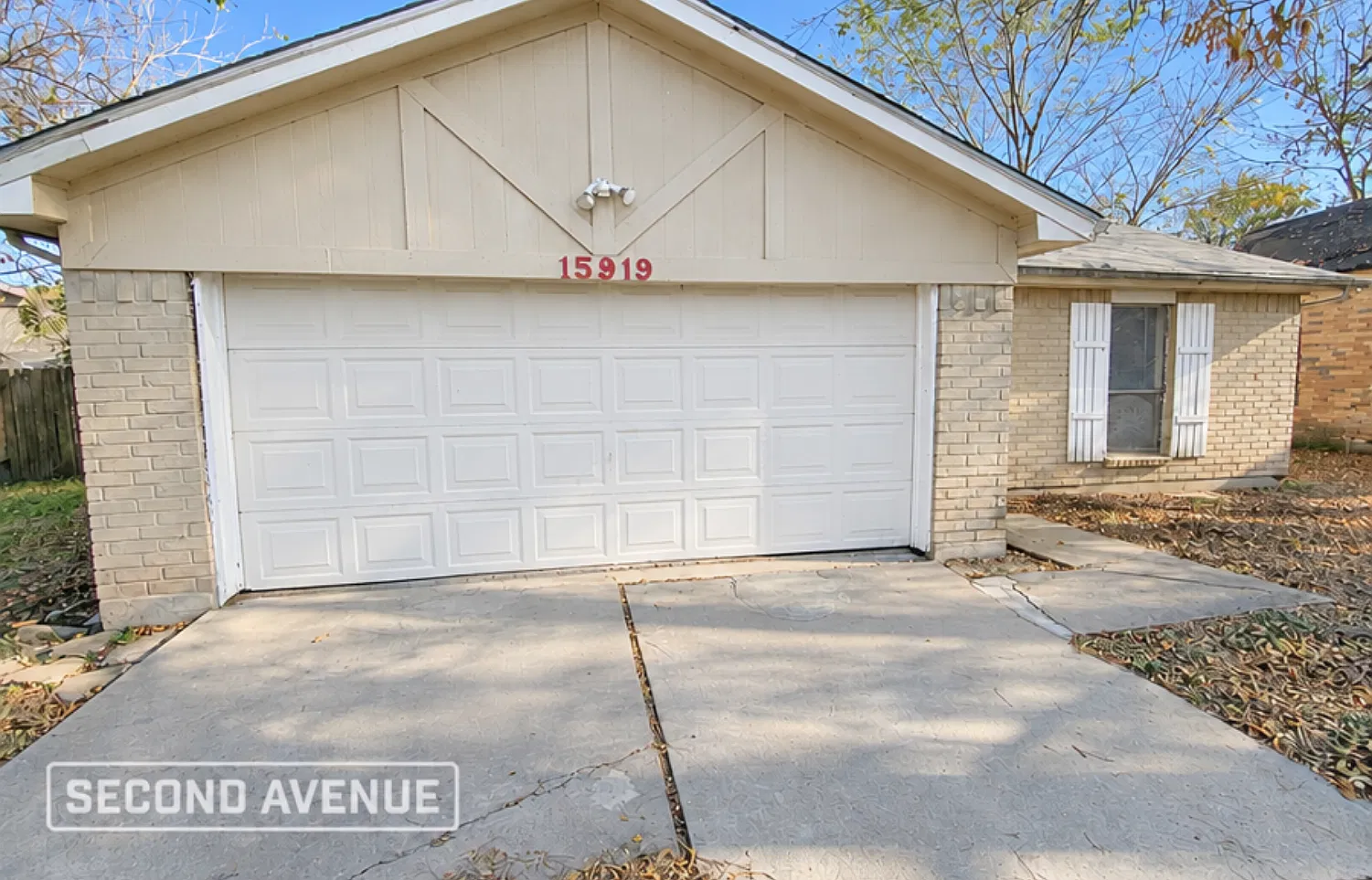 3 bed, 2.0 bath, 1853 sqft, $1,629 — Photo 1