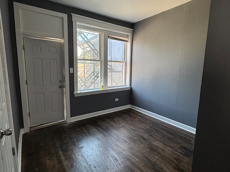 2714 W 24th Pl #2R — Photo 6