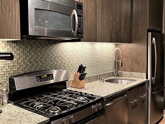 3rd image of 230 Ashland Pl APT 20C