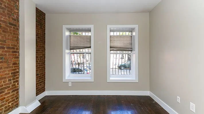 Rented by Nooklyn NYC LLC | media 32