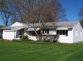 66 Everclay Dr, Rochester, NY 14616