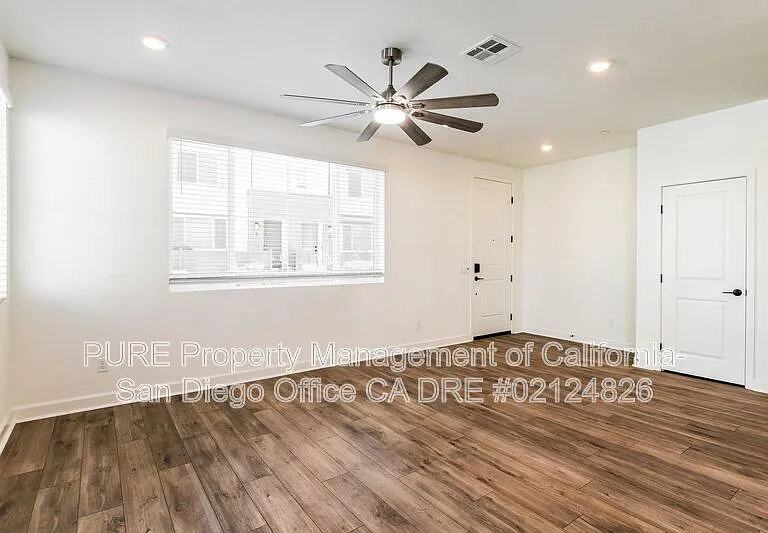 812 Mateo St #1 — Photo 7