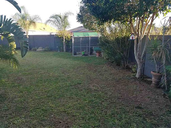 3rd image of 3709 Cuatro Vientos Dr