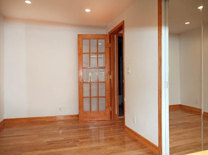 1st image of 78 East Dr #4R