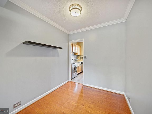 5th image of 211 N Trenton St APT 3