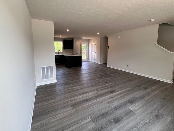 Aspen w Basement