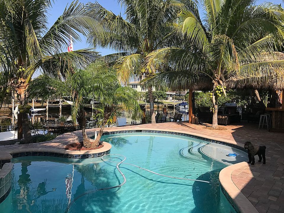 Pool view 