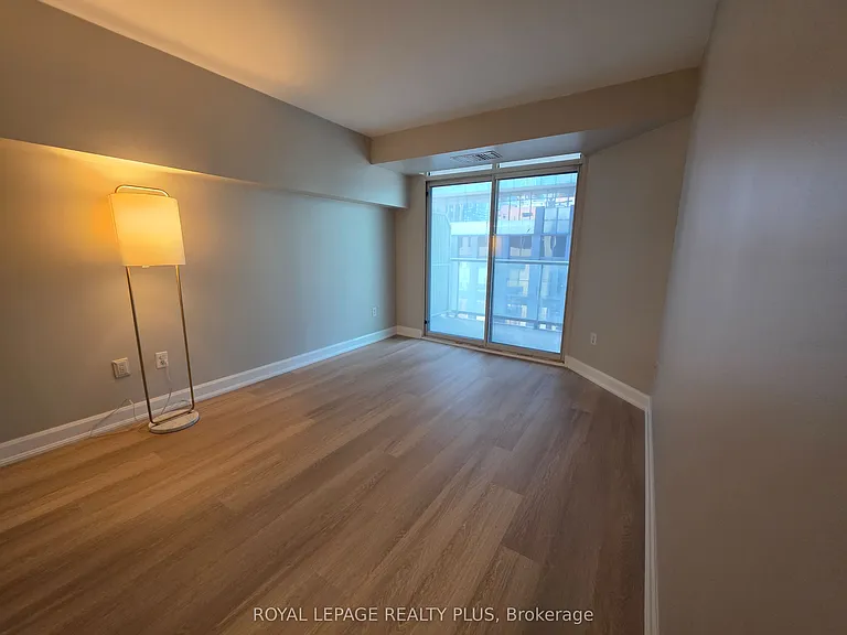 105 Victoria St #607 — Photo 7