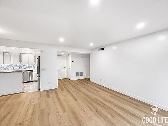 4th image of 1270 Cleveland Ave Unit 104K