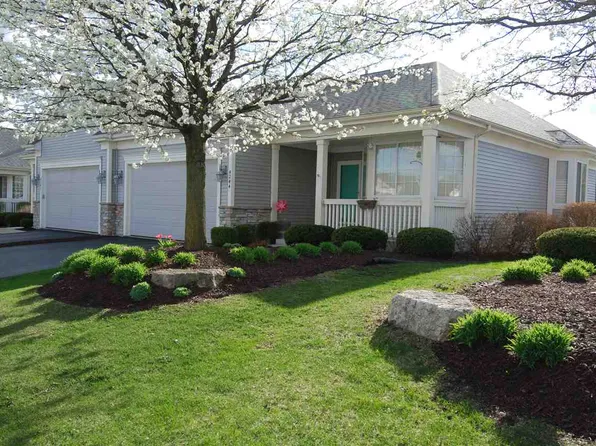 4244 Sparrow Hawk Dr, Loves Park, IL 61111